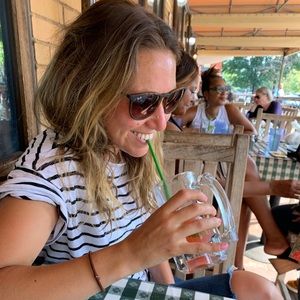 Meet your Posher, Rachel